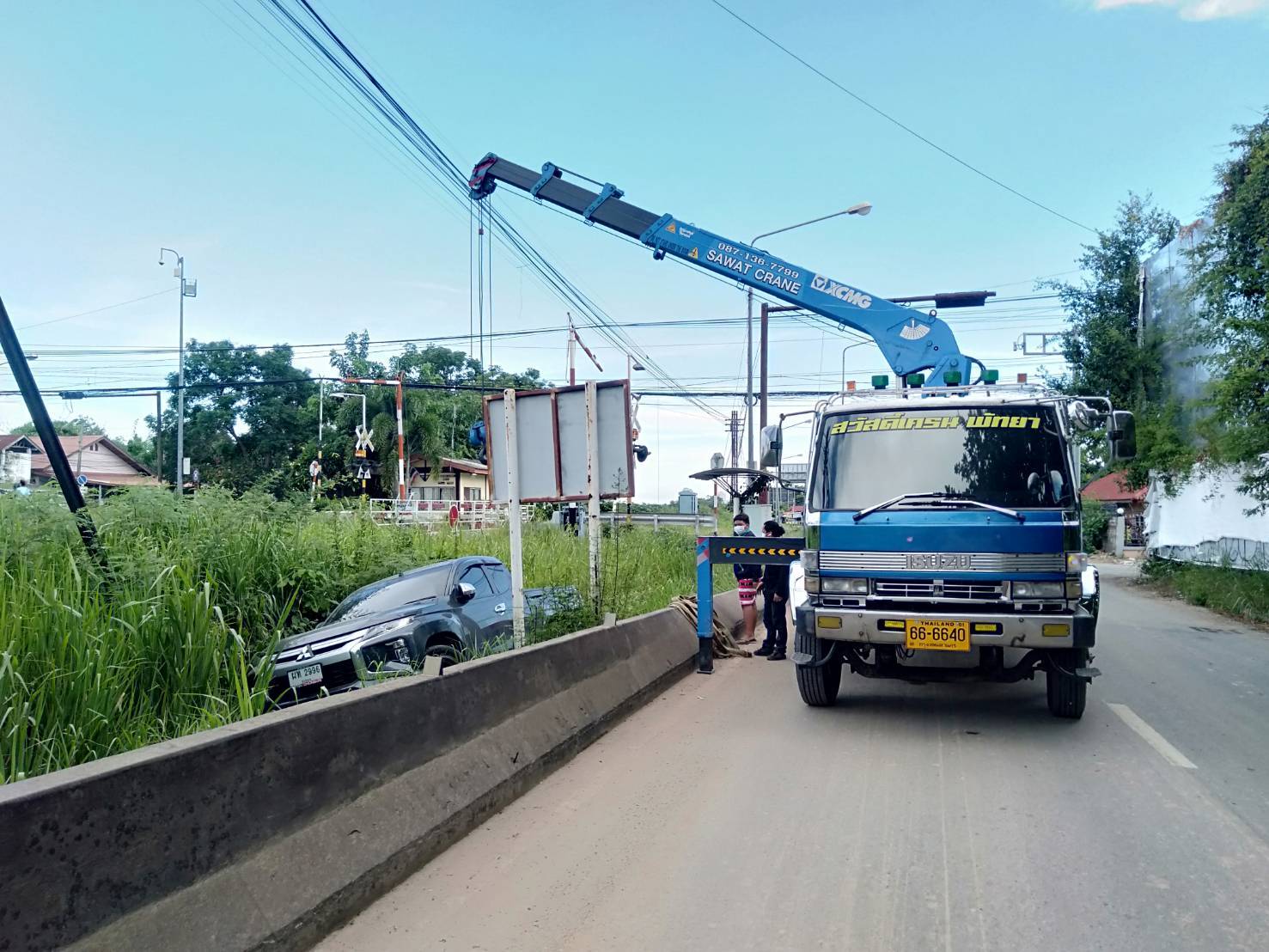 35 - https://sawatcranepattaya.com | สวัสดิ์เครน พัทยา - บริการให้เช่ารถรับจ้างขนส่งทั่วไทย รายเที่ยว รายเดือน รายวัน รถขนส่ง 4 ล้อ และ 6 ล้อ รถโมบายเครน รถเฮี๊ยบ 10 ล้อ สำรวจหน้างานฟรี