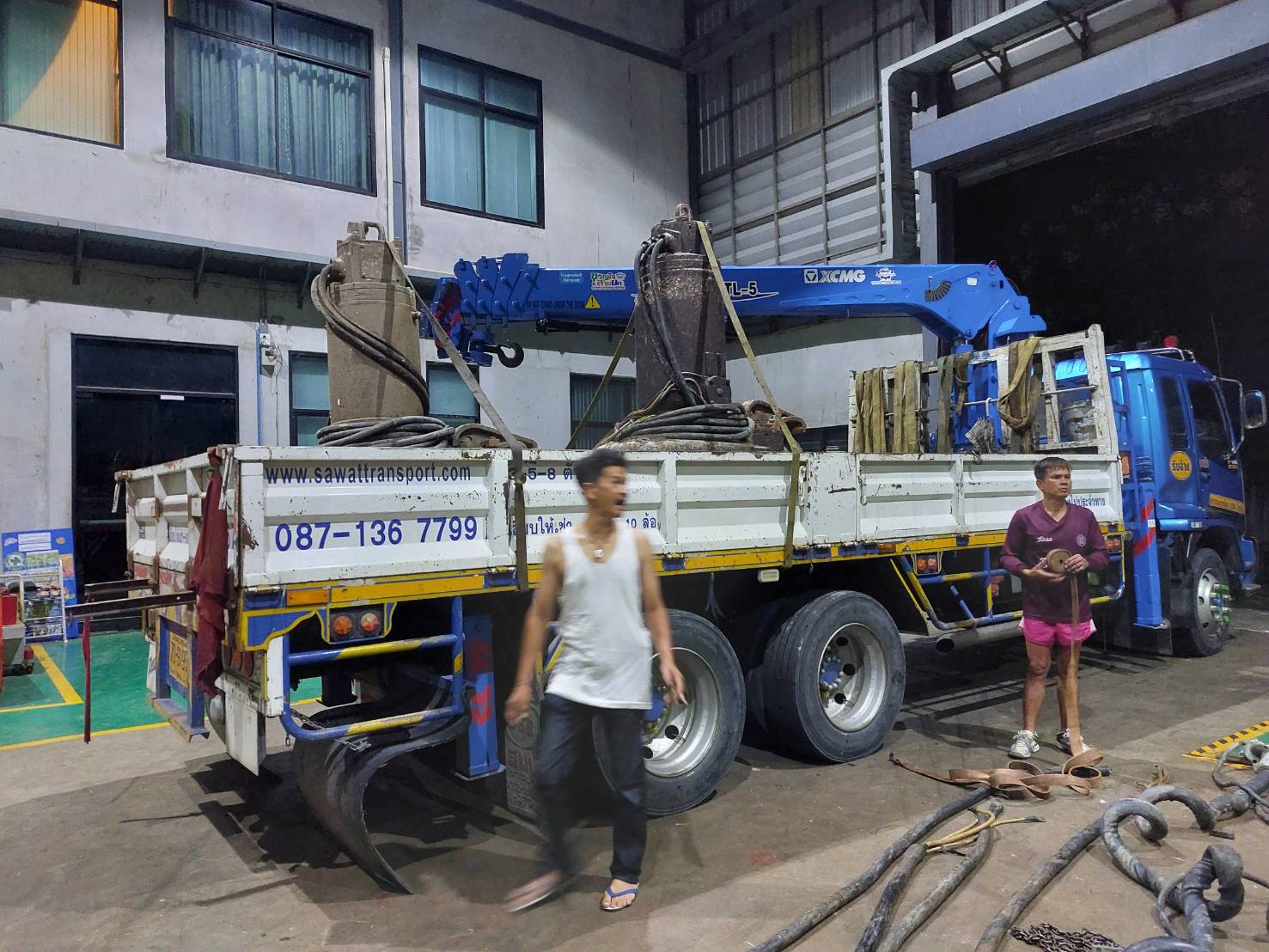 7 - https://sawatcranepattaya.com | สวัสดิ์เครน พัทยา - บริการให้เช่ารถรับจ้างขนส่งทั่วไทย รายเที่ยว รายเดือน รายวัน รถขนส่ง 4 ล้อ และ 6 ล้อ รถโมบายเครน รถเฮี๊ยบ 10 ล้อ สำรวจหน้างานฟรี